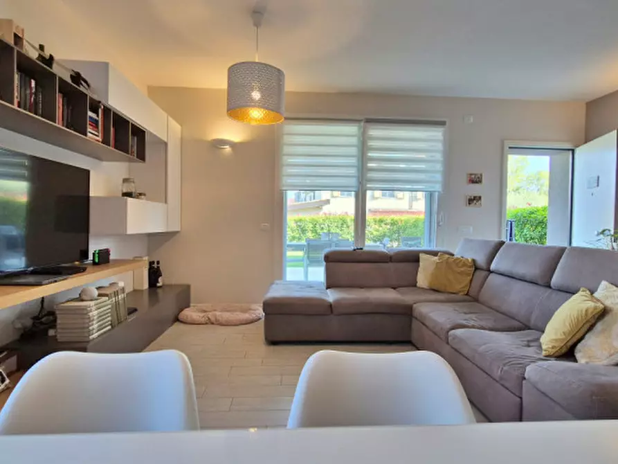 Immagine 24 di Appartamento in vendita  in Via Giulio Pastore a Peschiera Del Garda