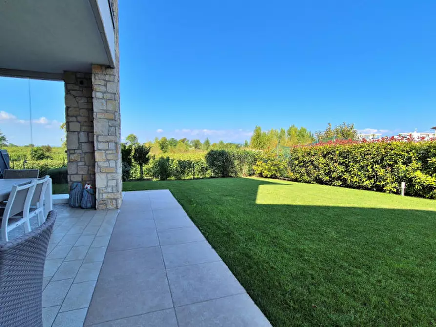 Immagine 34 di Appartamento in vendita  in Via Giulio Pastore a Peschiera Del Garda