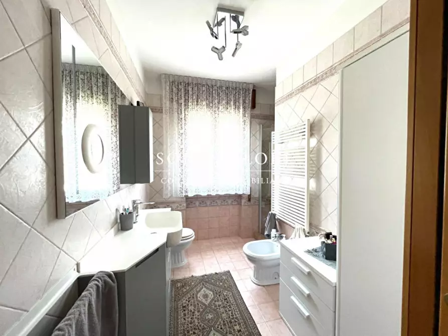 Immagine 11 di Villa in vendita  a Castelfranco Veneto