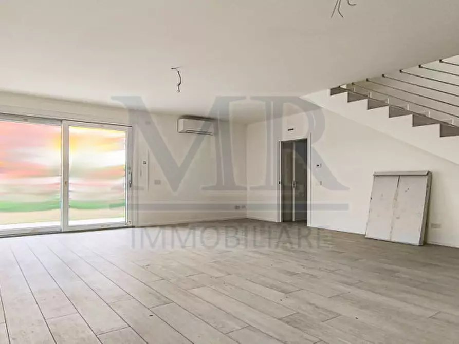 Immagine 5 di Casa bifamiliare in vendita  in Via Ippolito Nievo a Ponte San Nicolò