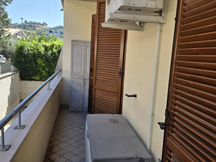 Immagine 6 di Appartamento in vendita  in via Vistola a Montesilvano