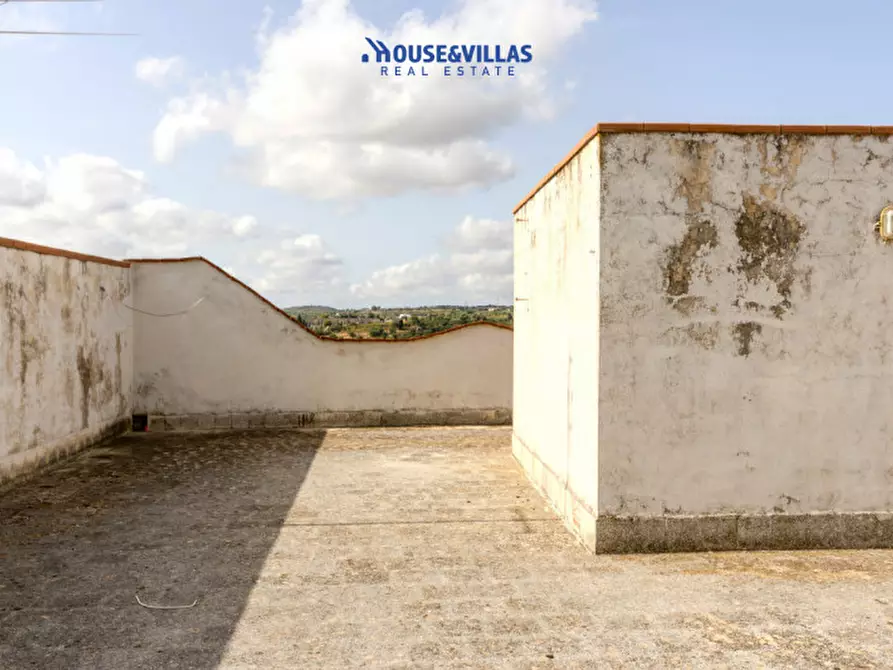 Immagine 14 di Appartamento in vendita  in Via Francesco Giantommaso a Noto