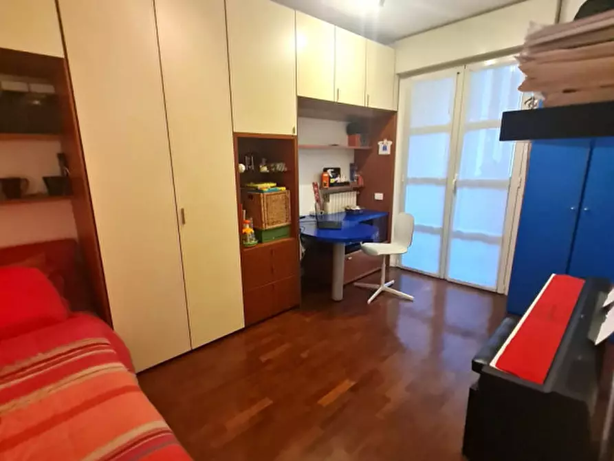 Immagine 8 di Appartamento in vendita  in Via San Venerio a Milano