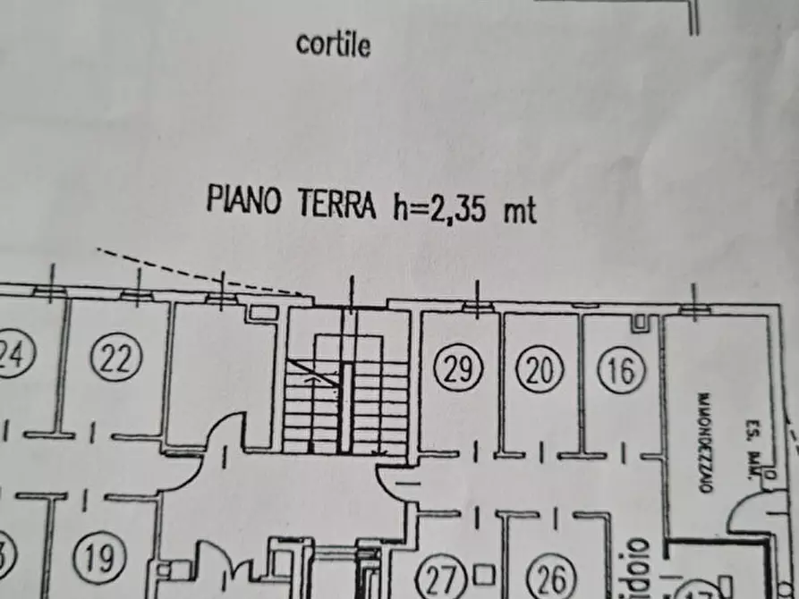 Immagine 18 di Appartamento in vendita  in Via San Venerio a Milano