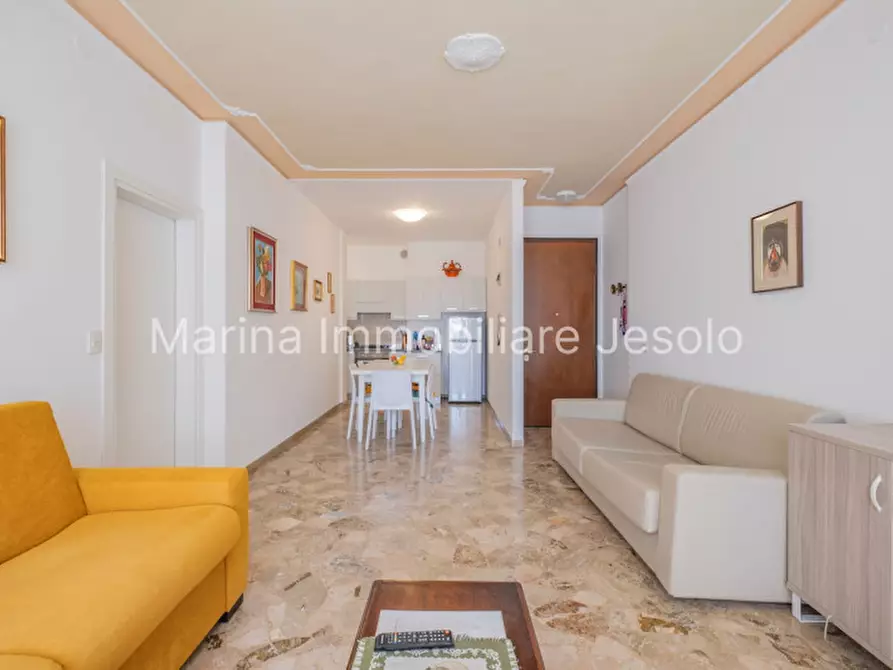 Immagine 4 di Appartamento in vendita  in Via Silvio Trentin a Jesolo