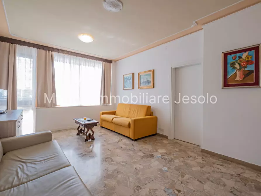 Immagine 6 di Appartamento in vendita  in Via Silvio Trentin a Jesolo