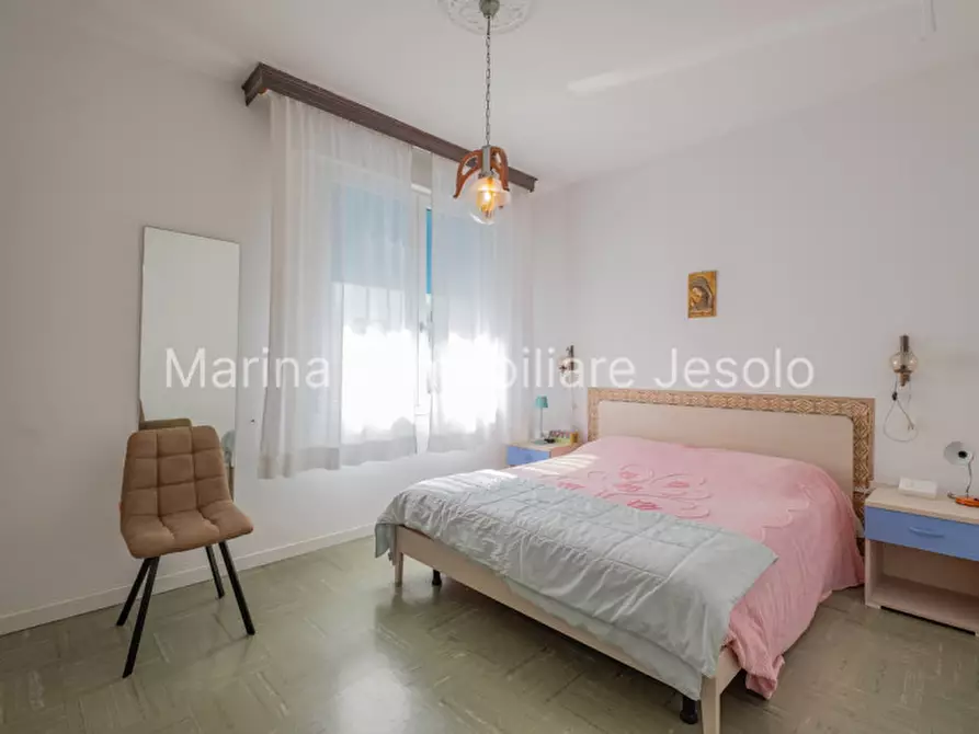 Immagine 12 di Appartamento in vendita  in Via Silvio Trentin a Jesolo