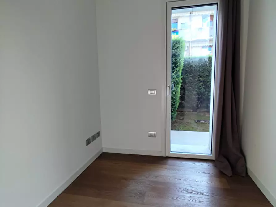 Immagine 17 di Casa quadrifamiliare in affitto  a Vicenza