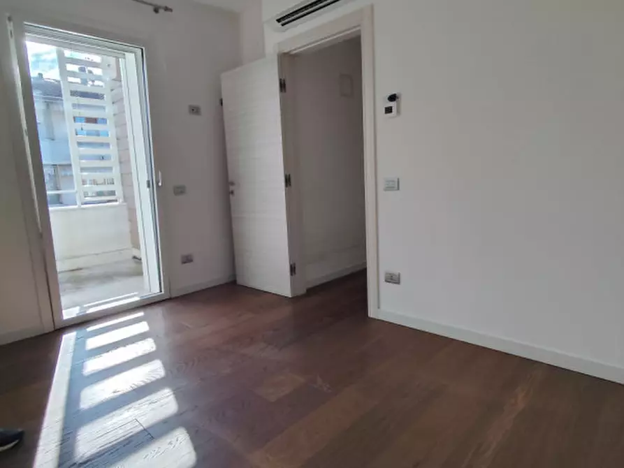Immagine 25 di Casa quadrifamiliare in affitto  a Vicenza