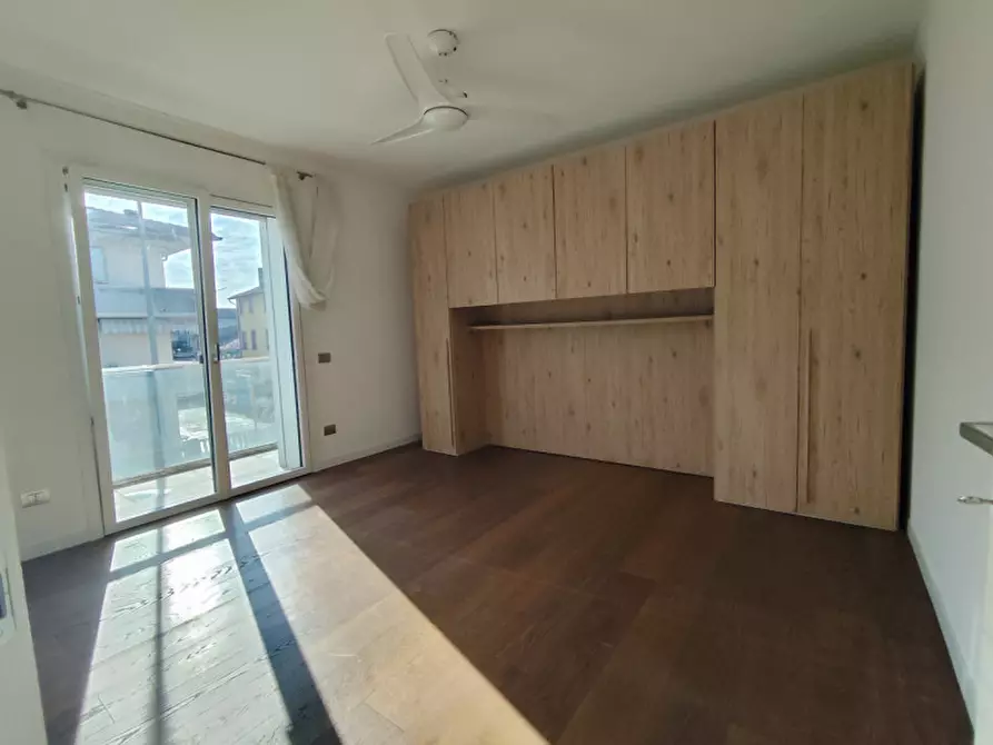 Immagine 31 di Casa quadrifamiliare in affitto  a Vicenza