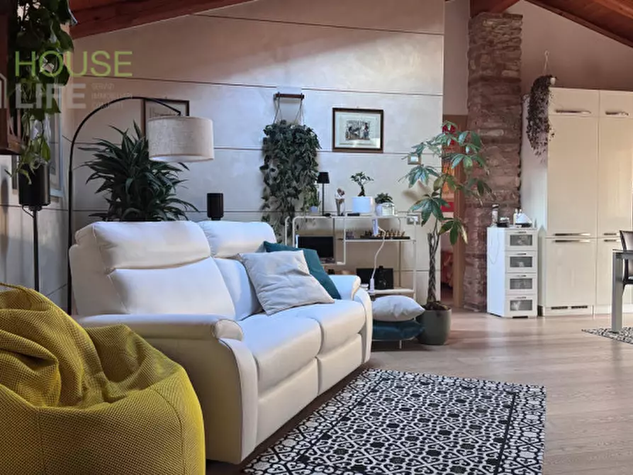 Immagine 1 di Appartamento in vendita  in via Collareo a Schio