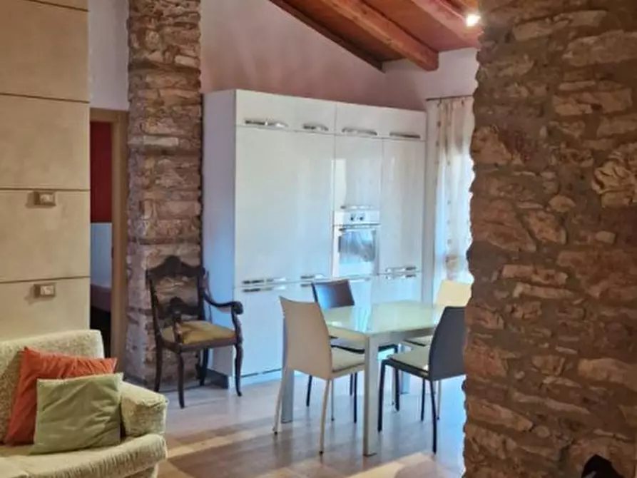 Immagine 2 di Appartamento in vendita  in via Collareo a Schio