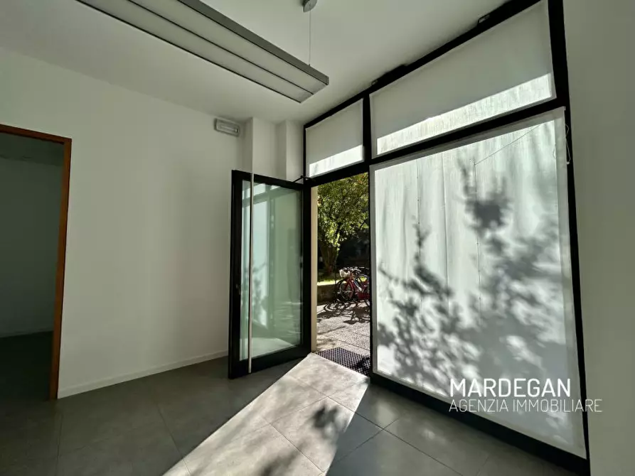 Immagine 2 di Ufficio in vendita  in VIALE EUROPA a San Martino Di Lupari