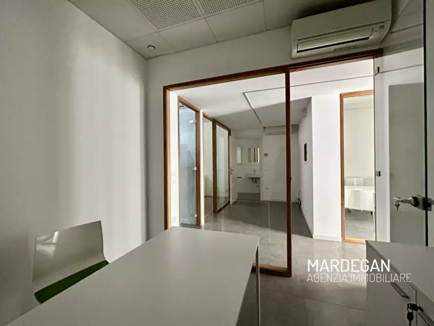 Immagine 5 di Ufficio in vendita  in VIALE EUROPA a San Martino Di Lupari