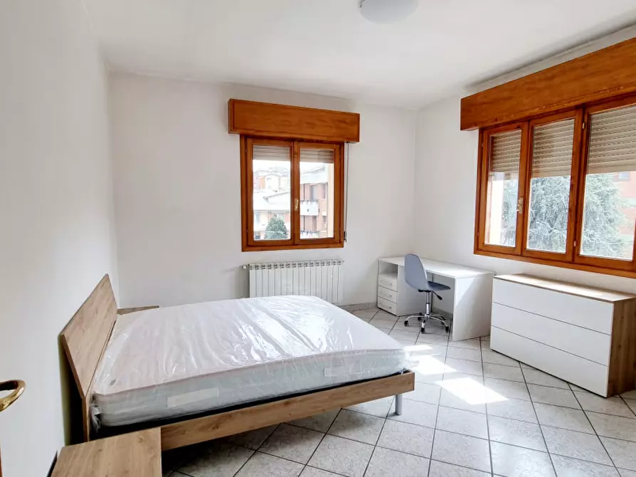 Immagine 7 di Camera in affitto  a Modena