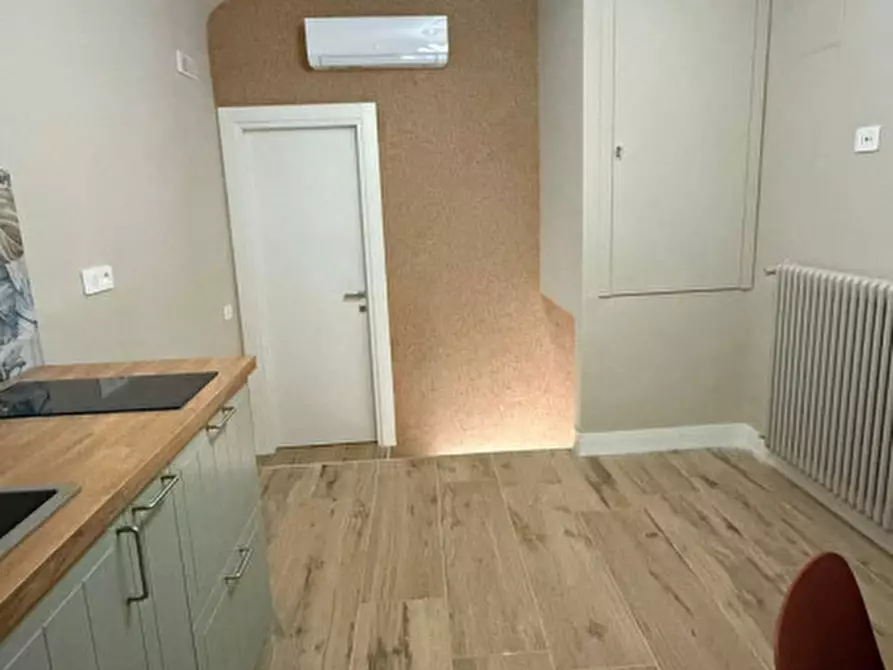 Immagine 16 di Appartamento in affitto  in Via Pietro Trinchera 3 a Napoli