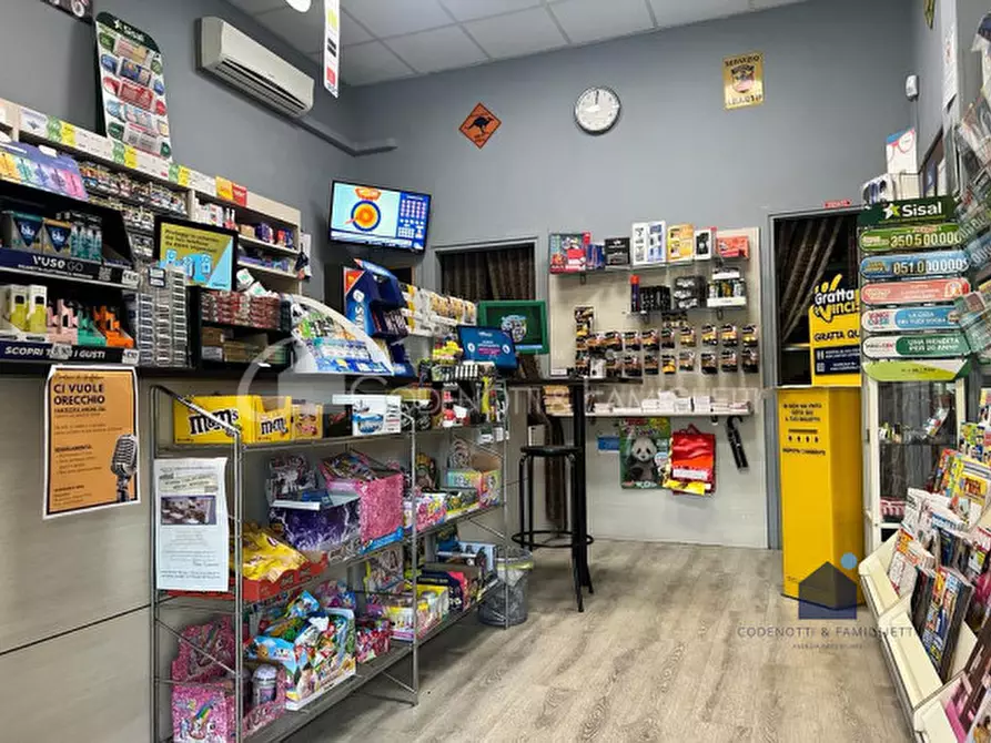 Immagine 2 di Attività commerciale in vendita  in Via Buffalora a Brescia