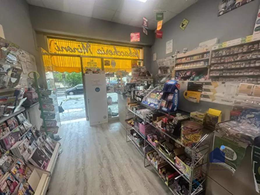 Immagine 8 di Attività commerciale in vendita  in Via Buffalora a Brescia