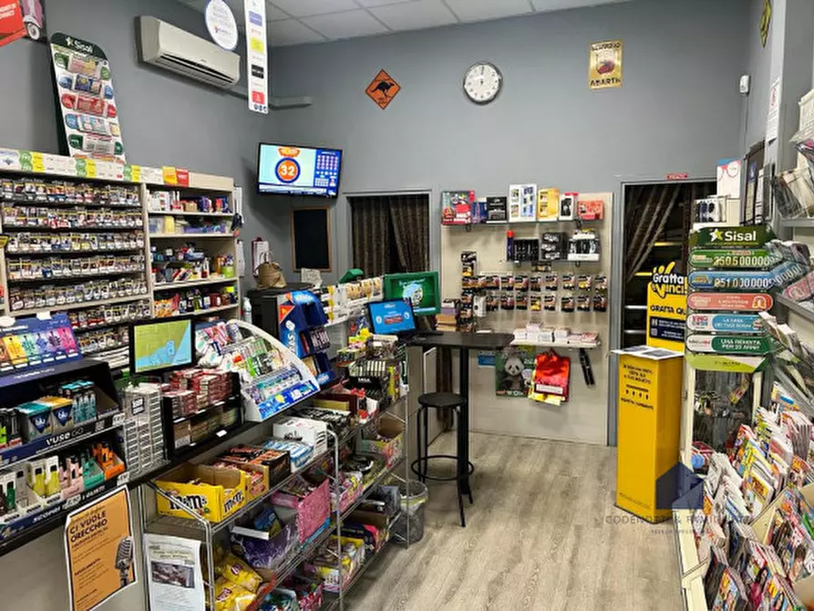 Immagine 12 di Attività commerciale in vendita  in Via Buffalora a Brescia