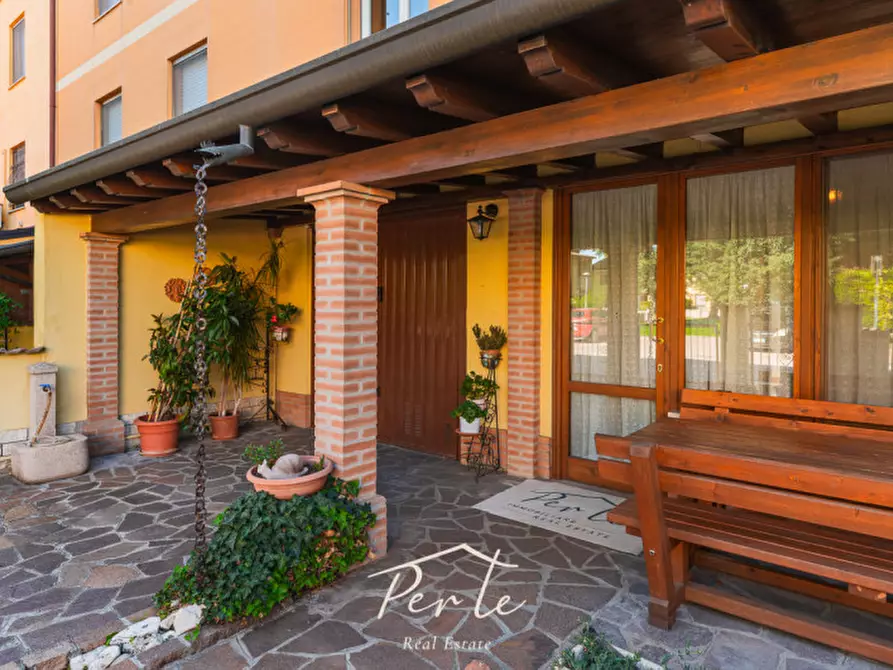 Immagine 1 di Villetta a schiera in vendita  in Via Andrea Costa 73 a Borgo Virgilio