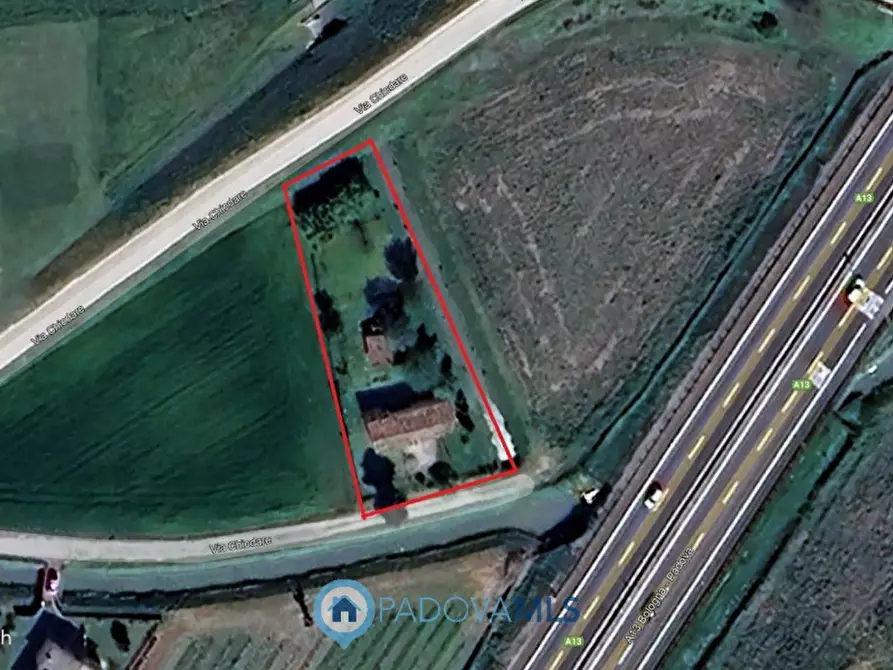 Immagine 12 di Rustico / casale in vendita  in Via Chiodare a Due Carrare