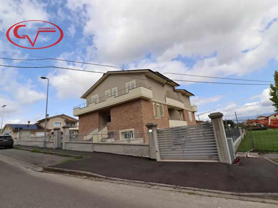 Immagine 4 di Villetta a schiera in vendita  in Mercatale Valdarno a Montevarchi