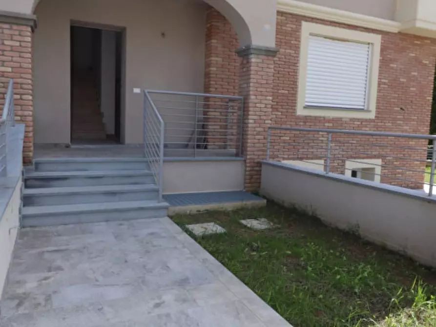 Immagine 40 di Villetta a schiera in vendita  in Mercatale Valdarno a Montevarchi