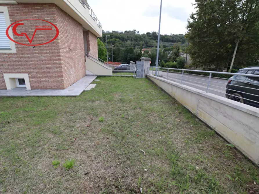 Immagine 49 di Villetta a schiera in vendita  in Mercatale Valdarno a Montevarchi