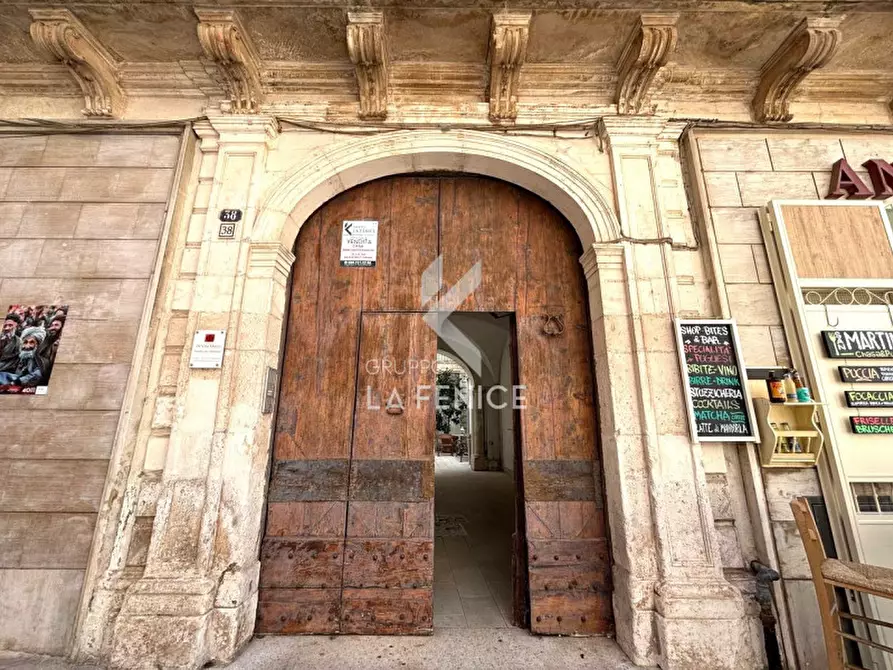 Immagine 1 di Appartamento in vendita  in vi VITTORIO Emanuele 38 a Martina Franca