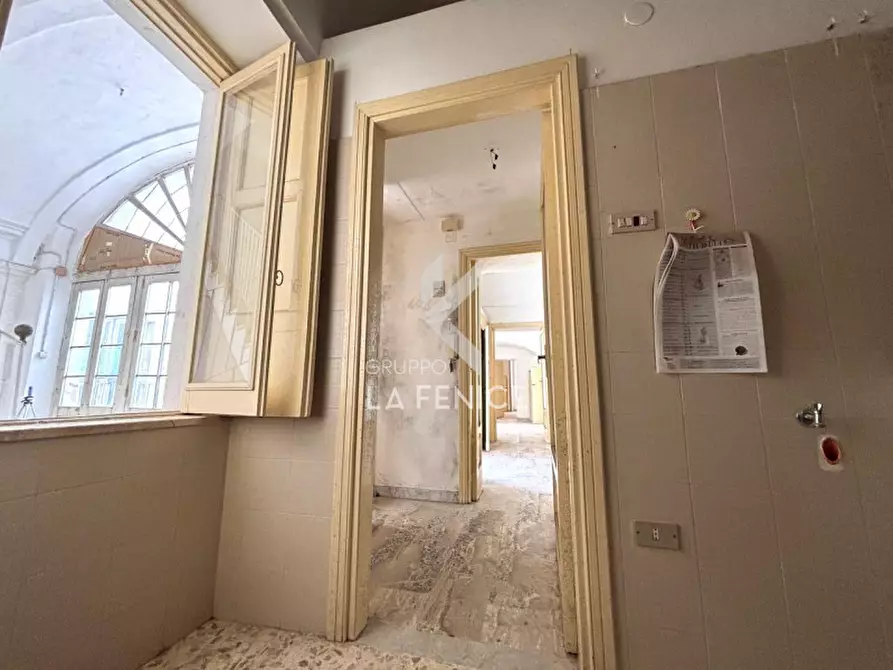 Immagine 15 di Appartamento in vendita  in vi VITTORIO Emanuele 38 a Martina Franca