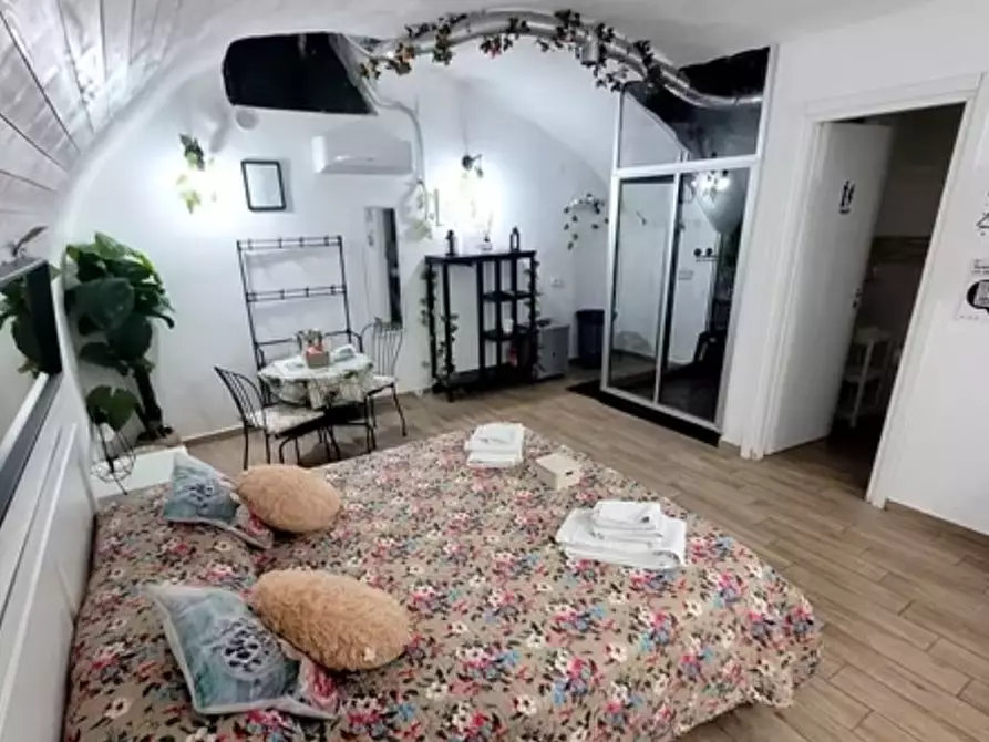 Immagine 1 di Appartamento in affitto  in gradini gesù e maria 7 a Napoli