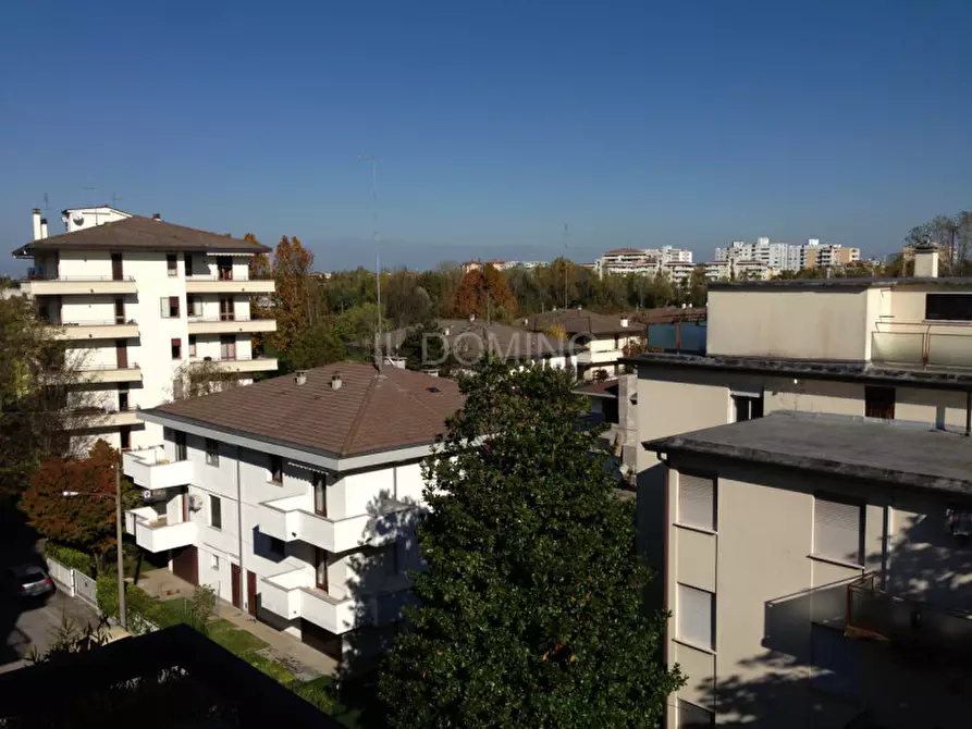 Immagine 35 di Appartamento in affitto  in Via Monte Pertica a Padova