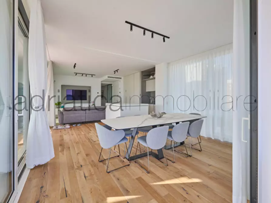 Immagine 21 di Appartamento in vendita  a Jesolo