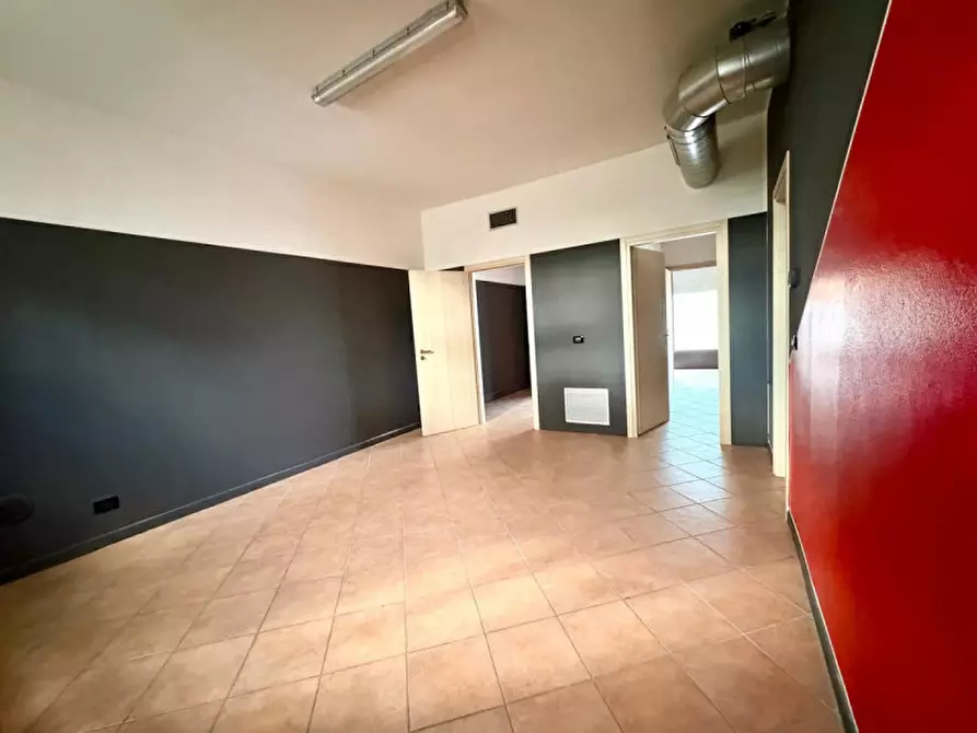 Immagine 3 di Ufficio in affitto  in Via Traforo 30 a Pino Torinese