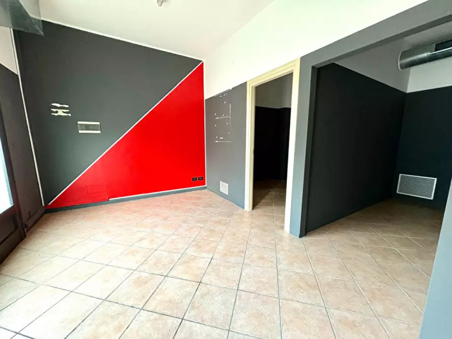 Immagine 4 di Ufficio in affitto  in Via Traforo 30 a Pino Torinese