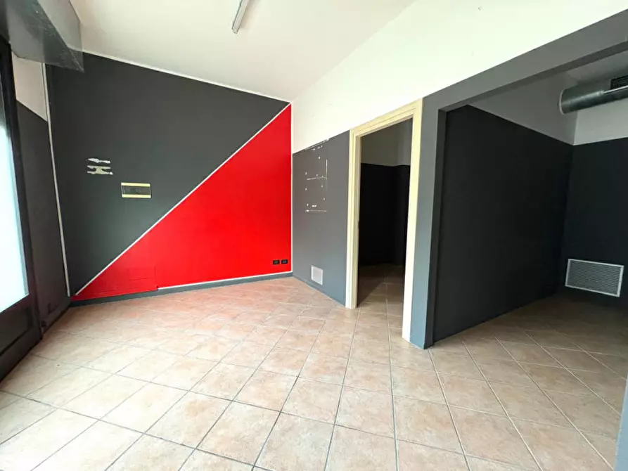 Immagine 7 di Ufficio in affitto  in Via Traforo 30 a Pino Torinese