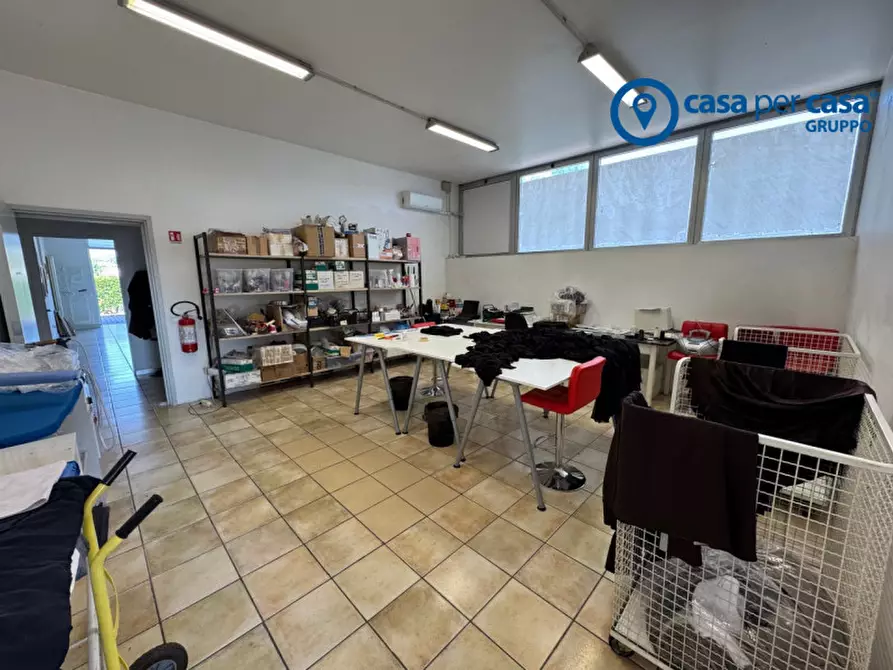 Immagine 7 di Ufficio in vendita  in Via Aldo Moro 22 a Villanova Del Ghebbo