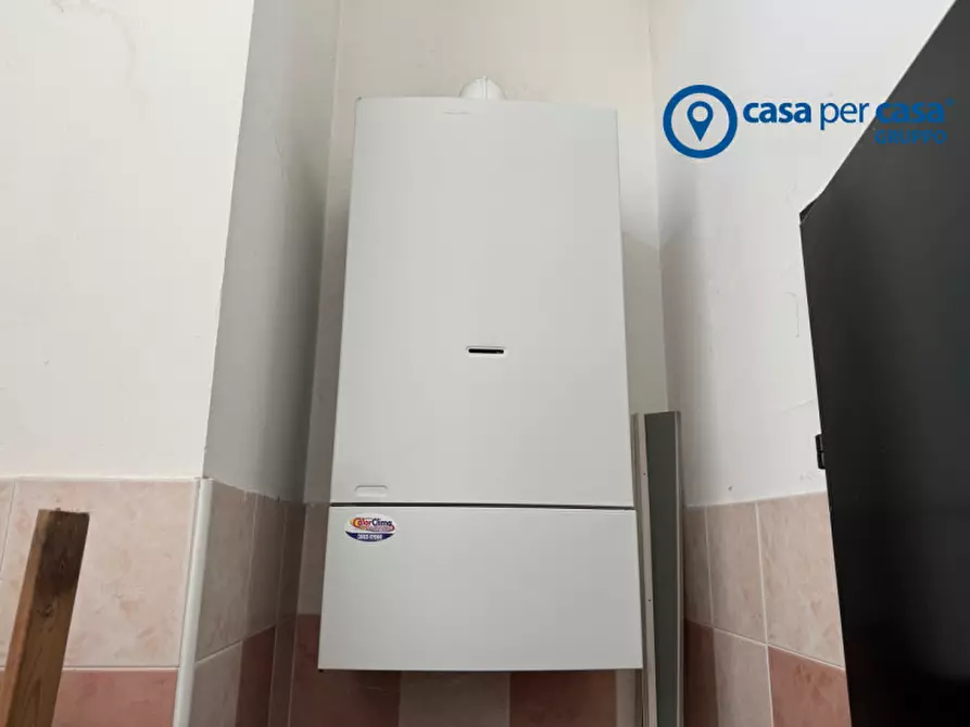 Immagine 12 di Ufficio in vendita  in Via Aldo Moro 22 a Villanova Del Ghebbo