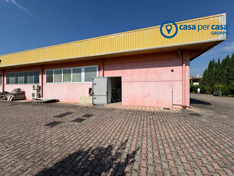 Immagine 13 di Ufficio in vendita  in Via Aldo Moro 22 a Villanova Del Ghebbo