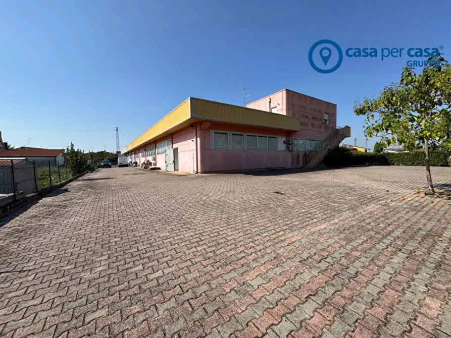 Immagine 21 di Ufficio in vendita  in Via Aldo Moro 22 a Villanova Del Ghebbo