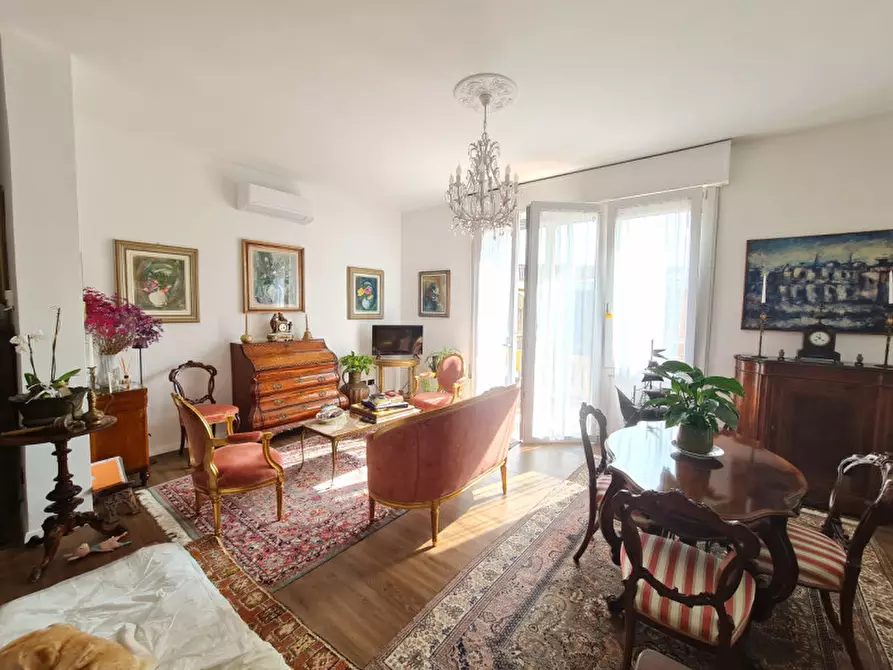 Immagine 4 di Appartamento in vendita  in Piazza 1° Maggio a Montegrotto Terme