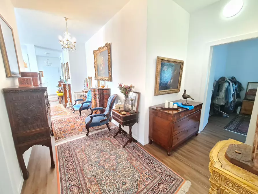 Immagine 17 di Appartamento in vendita  in Piazza 1° Maggio a Montegrotto Terme