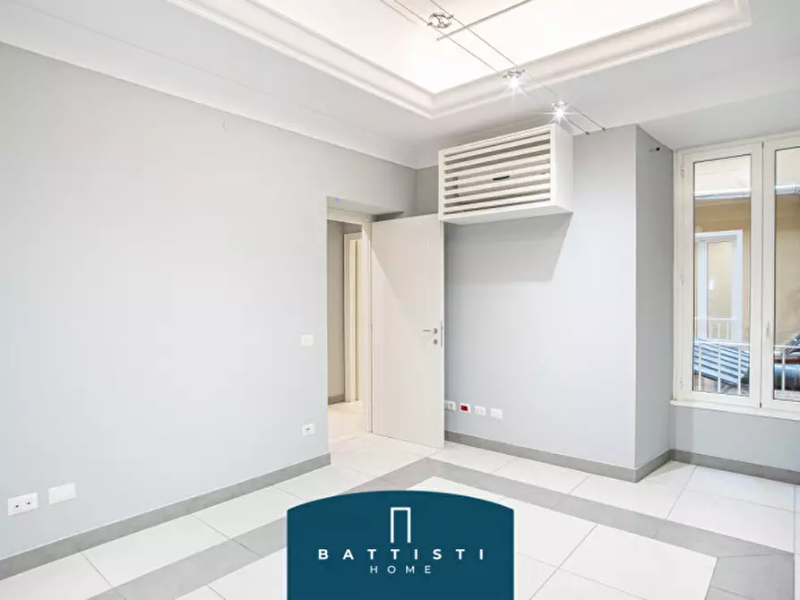 Immagine 3 di Ufficio in affitto  in Piazza Cavour a Roma