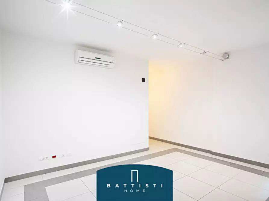 Immagine 20 di Ufficio in affitto  in Piazza Cavour a Roma