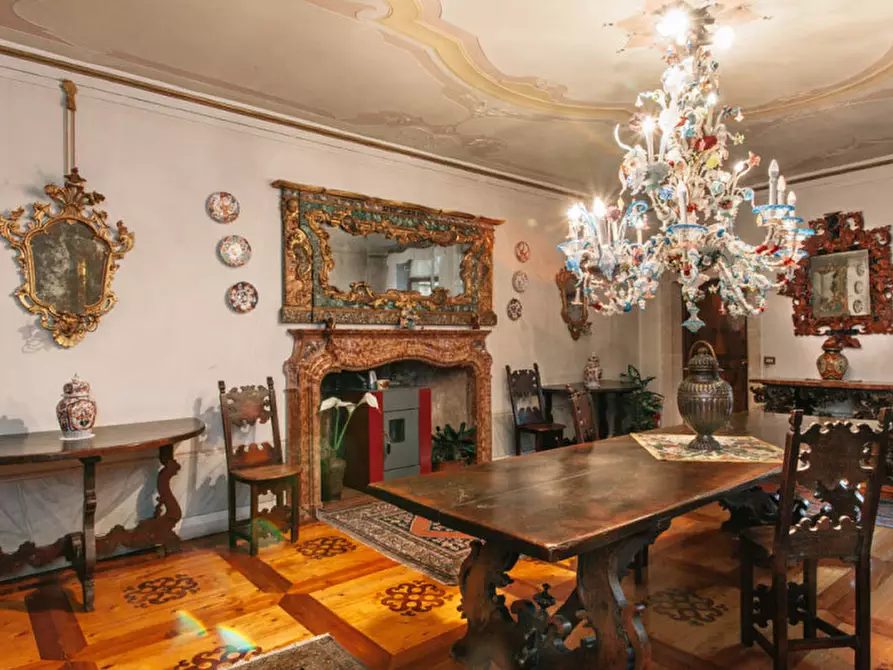 Immagine 5 di Palazzo in vendita  a Vittorio Veneto