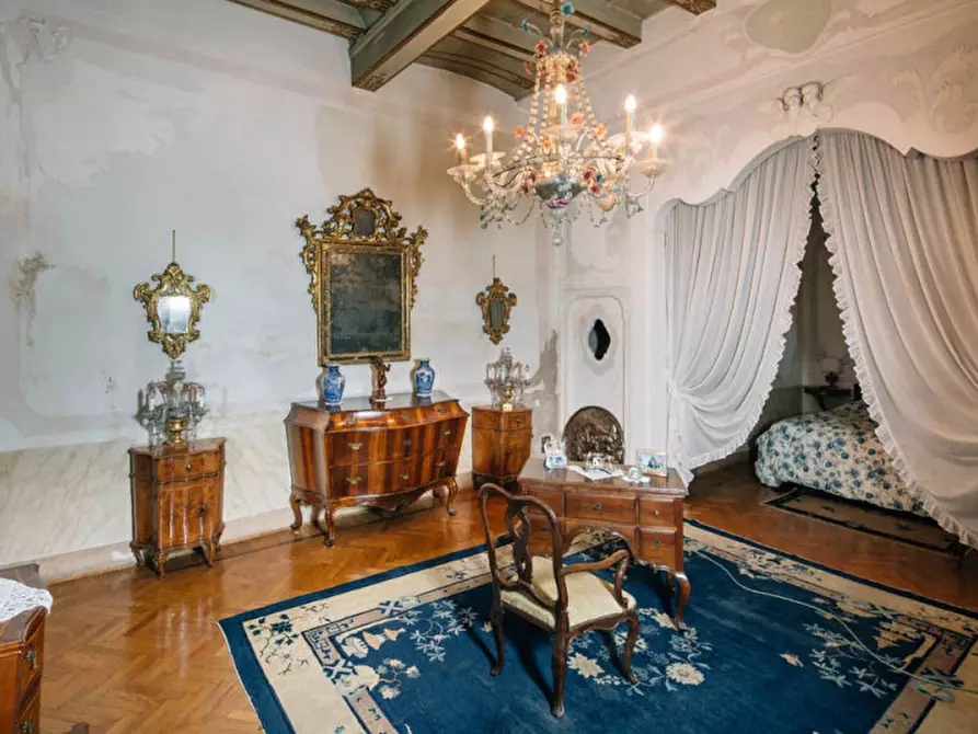 Immagine 9 di Palazzo in vendita  a Vittorio Veneto