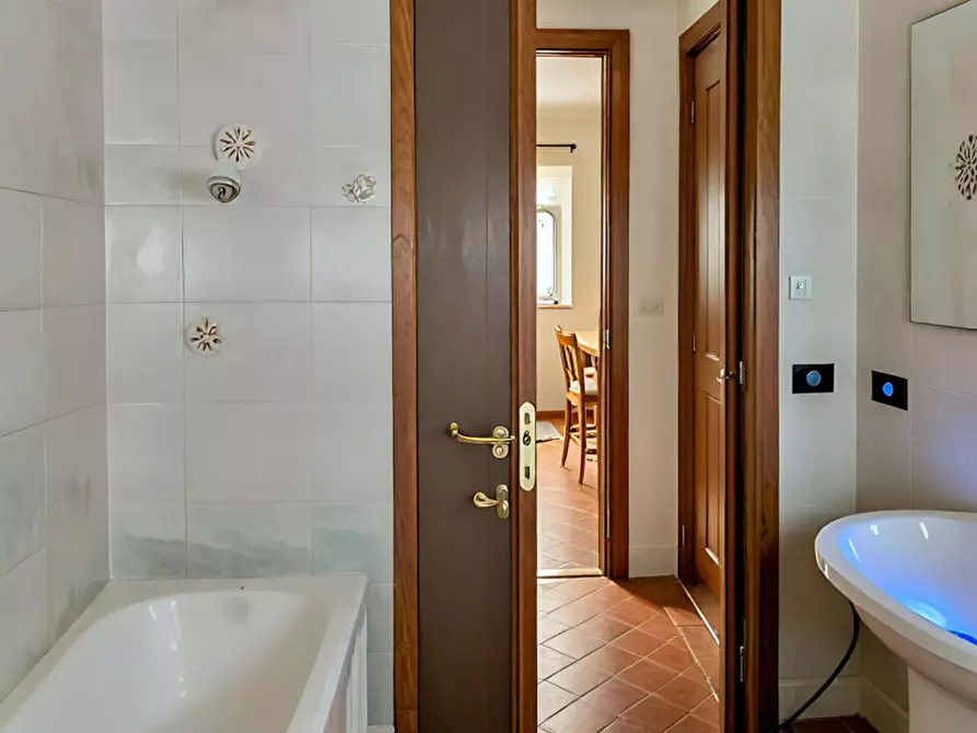 Immagine 2 di Appartamento in vendita  in Via Monte Valbella a Montebelluna