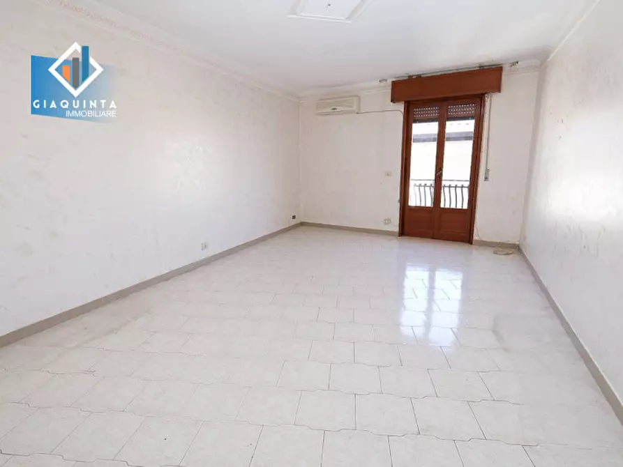 Immagine 2 di Appartamento in vendita  in Via Fratelli Bandiera n. 24 a Palagonia