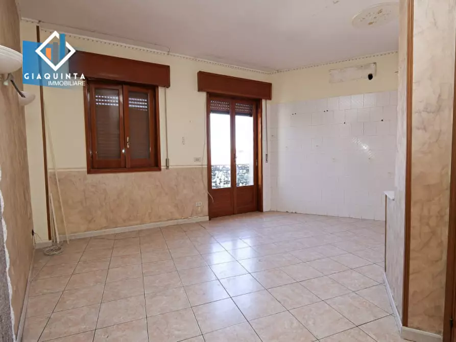 Immagine 3 di Appartamento in vendita  in Via Fratelli Bandiera n. 24 a Palagonia