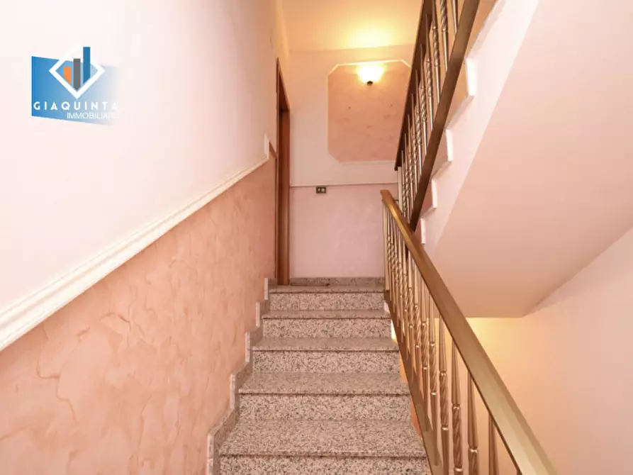 Immagine 9 di Appartamento in vendita  in Via Fratelli Bandiera n. 24 a Palagonia